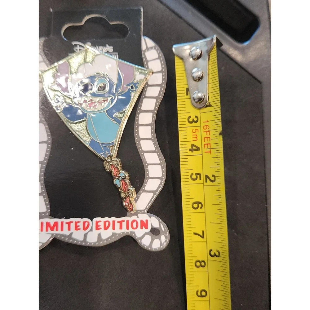 Disney Pin Stitch Kite Flying DSF DSSH Soda Fountain‎ Trading LE 300 00096